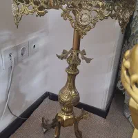 میز برنز کاملا سالم