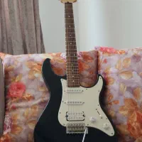 گیتار Yamaha pacifica و آمپ marshall mg15cd