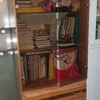 کتابخانه و کمد لباس