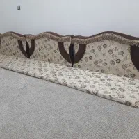 پشتی و نشیمن