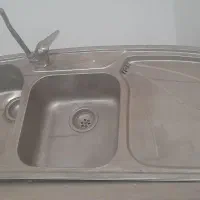 سینک تو کار همراه شیر