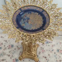 میوه خوری کنار سالنی