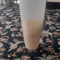 گلدان بلند شیشه ای سفید طلایی نو ۸۰۰