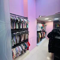 فروشنده پوشاک زنانه