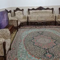 مبلمان ۸ نفره سالم با میز وسط و دوتا عسلی