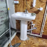 وسایل مغازه جارو شده