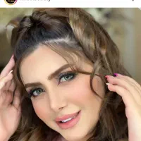 خدمات ویژه میکاپ و شنیون مو