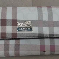 لباس وکیف و روسری