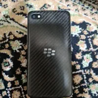 ف.گوشی بلک بری آمریکایی ۱۰sحافظ.۳۲پایین بخون