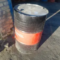 چند بشکه خالی روغن موتور برای فروش داریم