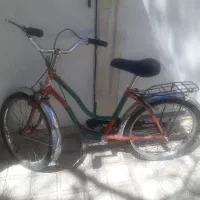 دوچرخه ۲۰ قرمز