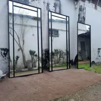 جذابیت دکور منازل ، ویلا ، فروشگاه با آینه قدی