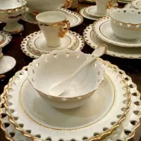 سرویس چینی ۱۲ نفره