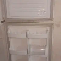 یخچال درحد تمیز هست بدون هیچ مشکل و ایرادی