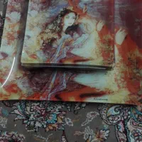 شش پیش دستی و یک بشقاب بزرگ