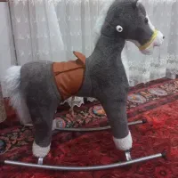 اسب گهواره ای