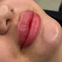مدل برای آرایش دائم