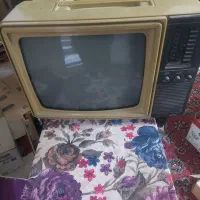 تلویزیون قدیمی عتیقه