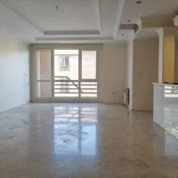 ۸۵متر/غرق در نورجنوب/ورودی لابی/تاپ لوکیشن منطقه