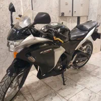 cbr250 سی بی ار ۲۵۰