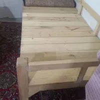 تخت چوبی