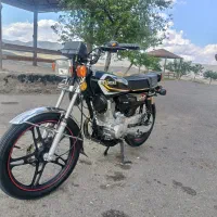 موتور همتاز 200