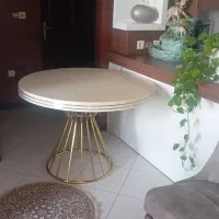 میز گرد آشپزخانه