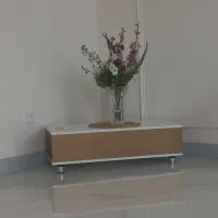 میز مناسب گلدان