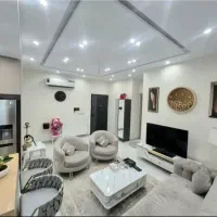 همخانه خانم یا خانم مجرد