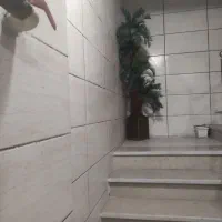 سه گل با گلدان