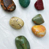 سنگ نیمه قیمتی