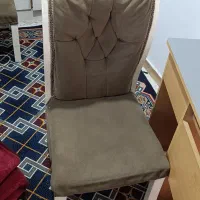 میز و یه صندلی