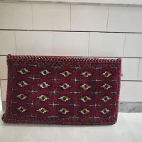 پشتی و تکیه گاه