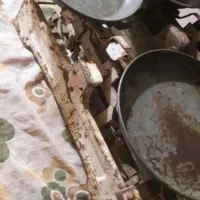 ترازو لپه ای قدیمی و سکه جمهوری