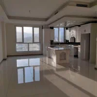 ۷۵ متر ، ۹ ساله ، سالن پرده خور ، چهارباغ