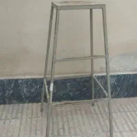 چهارپایه فلزی