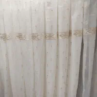 پرده در حد نو و تمیز