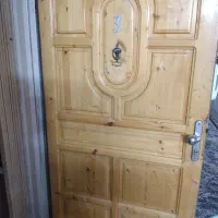 درب ورودی جنس چوب