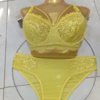 برشکار . لباس زیر هستم