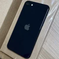 آیفون se 2022 رنگ سرمه ای