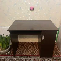 میز تحریر در حد نو