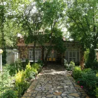 اجاره طبقه دوم ویلایی بازسازی شده لوکس فرعی خلوت