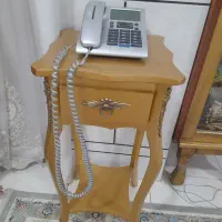 تلفن ثابت همراه با میز