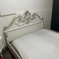 تخت دونفره