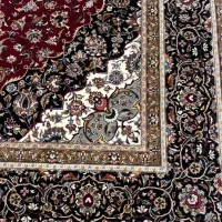فرش قرمز گلدار