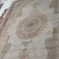 فرش مشهد مدل شاه ماهی ۷۰۰شانه تراکم ۲۲۵۰ و۲پادری
