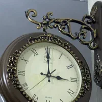 ساعت دیواری دوطرفه
