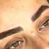 ارایش دائم صورت میکروبلیدینگ و شیدینگ لب