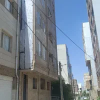 90متری بلوار مدرس طبقه اول خشک