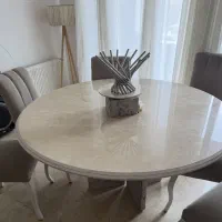 میز نهار خوری گرد